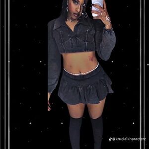 Elegant Black Mini Skirt